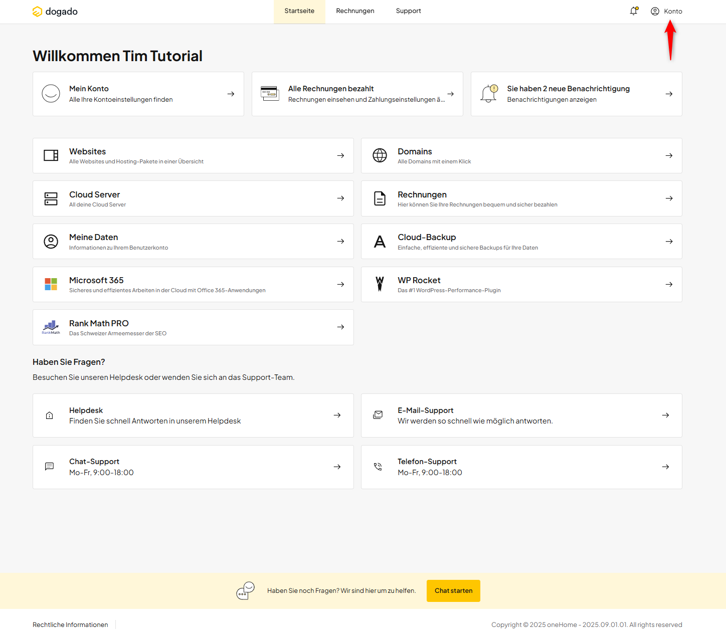 Dashboard-Ansicht nach dem Login im dogado-Kundenbereich mit Begrüßung "Willkommen Tim Tutorial", Menüoptionen wie "Websites", "Domains", "Cloud Server" sowie Rechnungsstatus und Support-Kontakte unten.